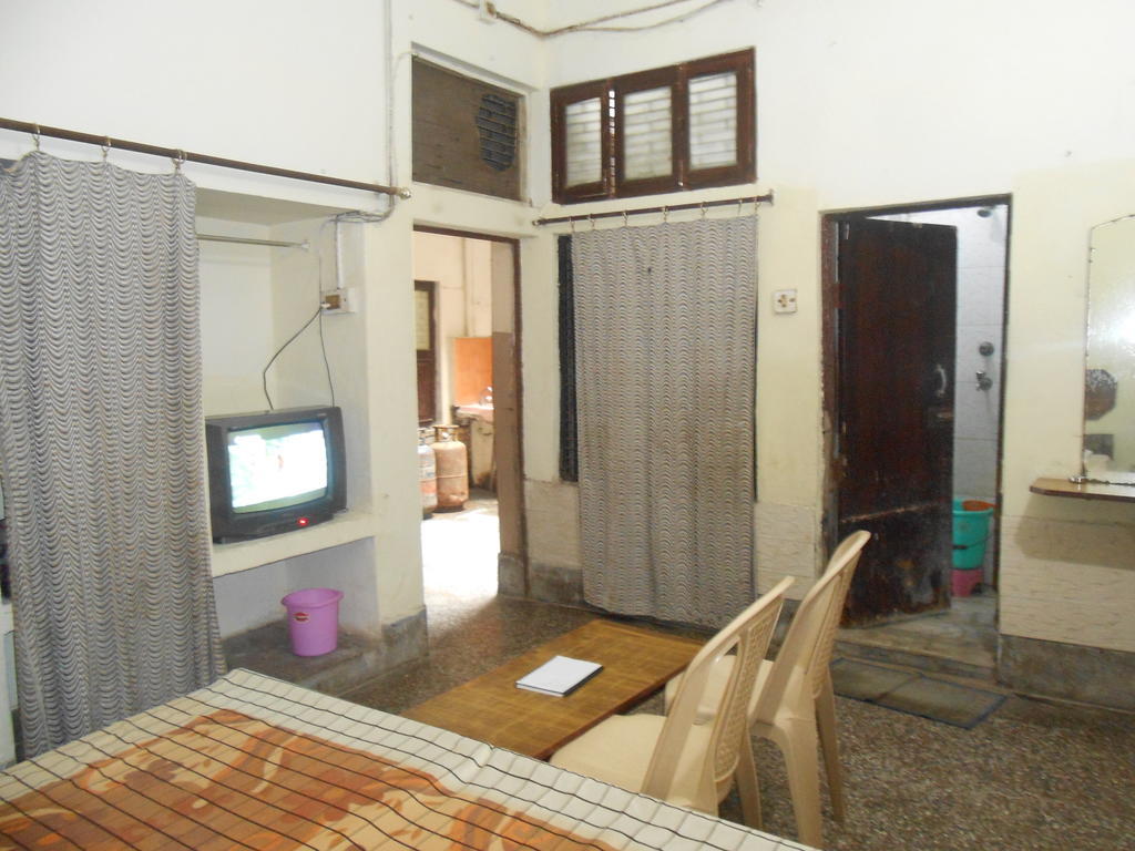 Gaurav Guest House Mathura Camera foto